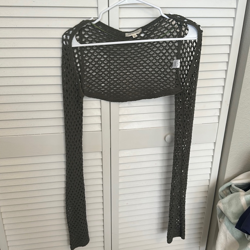 olive green crotchet shrug shoulder sweater